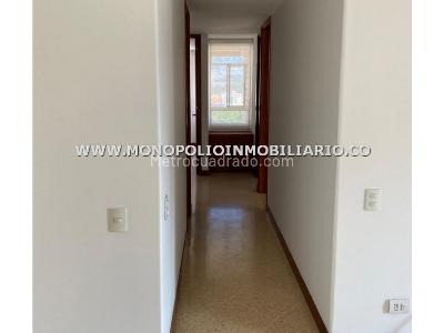 Apartamento de 3 alcobas en venta en Belen, Medellín, 127 m² · foto 9 de 14
