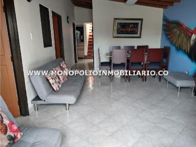 Casa de 4 alcobas en venta en Pedregal, Medellín, 127 m² · foto 2 de 12