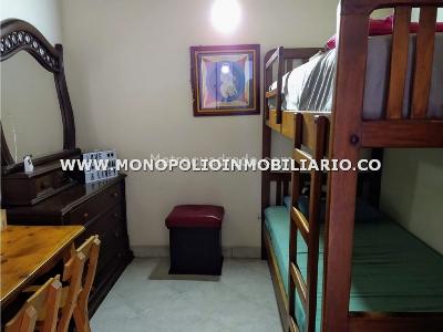 Casa de 4 alcobas en venta en Pedregal, Medellín, 127 m² · foto 4 de 12