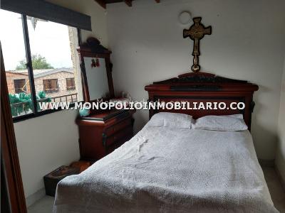 Casa de 4 alcobas en venta en Pedregal, Medellín, 127 m² · foto 12 de 12