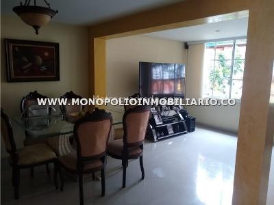 Apartamento de 3 alcobas en arriendo en Belen, Medellín, 75 m² · foto 2 de 11