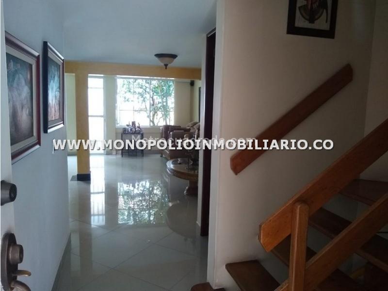 Casa Amoblada en Belén con 3 Niveles y Terraza - 4