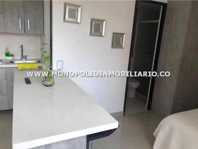 Apartaestudio en arriendo en El Tesoro, Medellín, 40 m² · foto 4 de 8