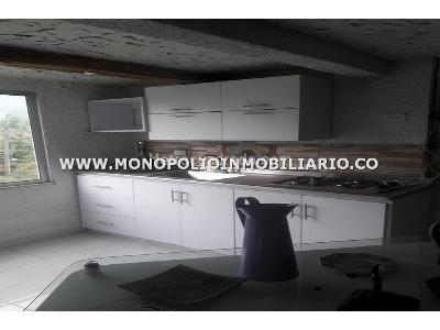Casa en venta en San Isidro, Itagüí · foto 2 de 14