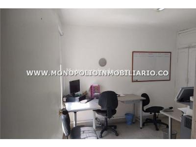 Casa de 4 alcobas en venta en San Joaquin, Medellín, 320 m² · foto 3 de 10