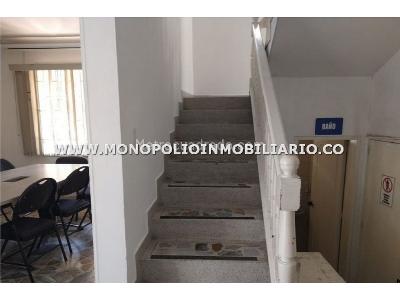 Casa de 4 alcobas en venta en San Joaquin, Medellín, 320 m² · foto 5 de 10