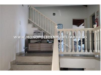 Casa de 4 alcobas en venta en San Joaquin, Medellín, 320 m² · foto 6 de 10