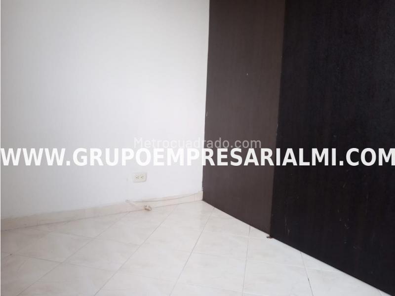 Apartamento en Arriendo de 2 Alcobas en Buenos Aires (Centro) - 8