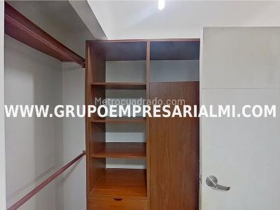 Apartamento de 3 alcobas en venta en Laureles, Medellín, 136 m² · foto 14 de 20