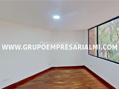 Apartamento de 3 alcobas en venta en Laureles, Medellín, 136 m² · foto 15 de 20