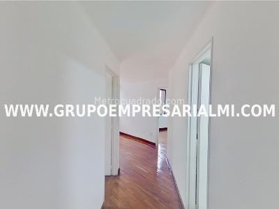 Apartamento de 3 alcobas en venta en Laureles, Medellín, 136 m² · foto 5 de 20
