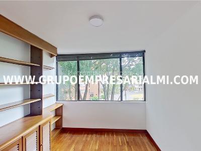 Apartamento de 3 alcobas en venta en Laureles, Medellín, 136 m² · foto 9 de 20