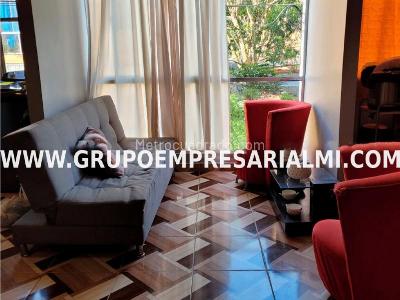 Apartamento en venta en Los Colores, Medellín · foto 2 de 4