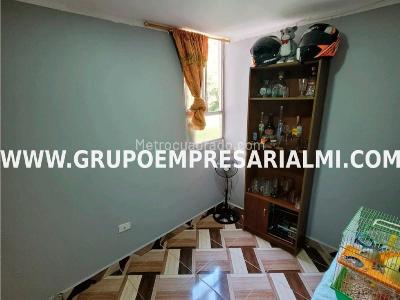 Apartamento en venta en Los Colores, Medellín · foto 4 de 4
