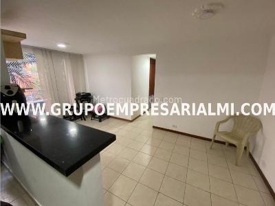 Apartamento en venta en Los Colores, Medellín · foto 4 de 17