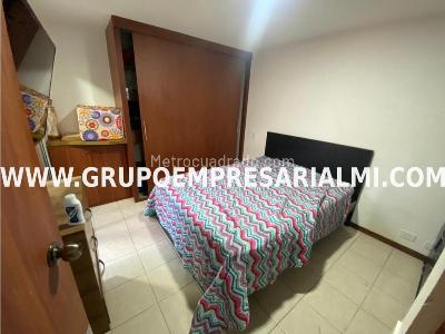 Apartamento en venta en Los Colores, Medellín · foto 8 de 17