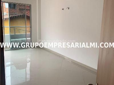 Apartamento en venta en Villa Hermosa, Medellín · foto 3 de 8