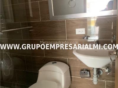 Apartamento en venta en Villa Hermosa, Medellín · foto 7 de 8