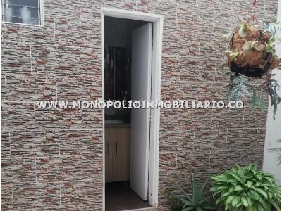 Casa de 3 alcobas en venta en Robledo, Medellín, 90 m² · foto 12 de 13