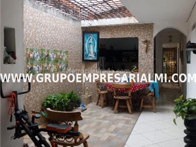 Casa de 4 alcobas en venta en Buenos Aires, Bello, 132 m² · foto 2 de 9
