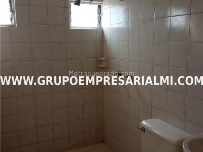 Apartamento de 2 alcobas en venta en Parque Principal, Rionegro, 88 m² · foto 12 de 14
