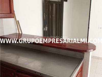 Apartamento de 2 alcobas en venta en Parque Principal, Rionegro, 88 m² · foto 4 de 14
