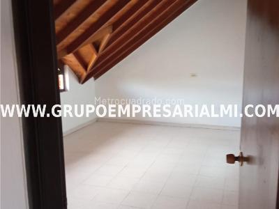 Apartamento de 2 alcobas en venta en Parque Principal, Rionegro, 88 m² · foto 8 de 14