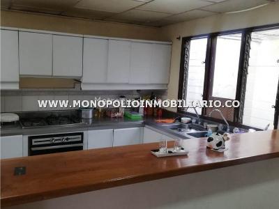 Casa de 3 alcobas en venta en Guayabal, Medellín, 120 m² · foto 5 de 12