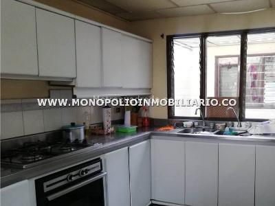 Casa de 3 alcobas en venta en Guayabal, Medellín, 120 m² · foto 6 de 12