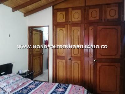 Casa de 3 alcobas en venta en Guayabal, Medellín, 120 m² · foto 11 de 12