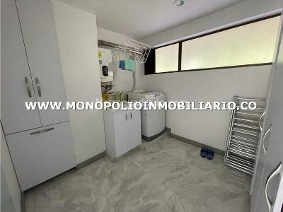 Apartamento de 3 alcobas en arriendo en El Poblado, Medellín, 143 m² · foto 8 de 15