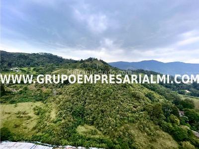 Apartamento de 2 alcobas en venta en Tres Esquinas, Sabaneta, 68 m² · foto 10 de 12