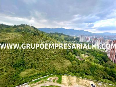 Apartamento de 2 alcobas en venta en Tres Esquinas, Sabaneta, 68 m² · foto 12 de 12