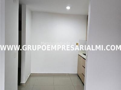 Apartamento de 2 alcobas en venta en Parque, Sabaneta, 55 m² · foto 4 de 20
