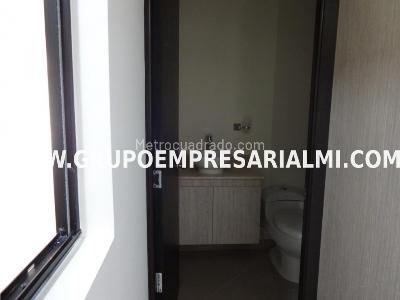 Apartamento de 3 alcobas en venta en Cabañitas, Bello, 129 m² · foto 19 de 20