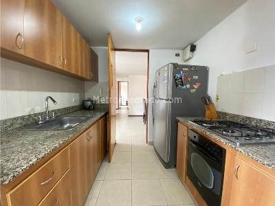 Apartamento de 3 alcobas en arriendo en Santa María De Los Ángeles, Medellín, 100 m² · foto 8 de 14