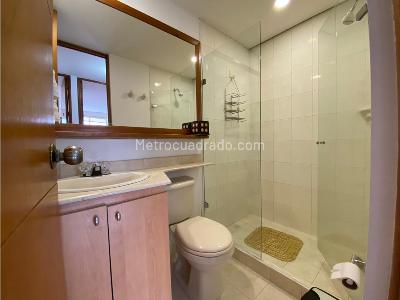 Apartamento de 3 alcobas en arriendo en Santa María De Los Ángeles, Medellín, 100 m² · foto 11 de 14