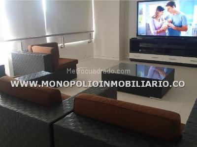 Apartamento de 5 alcobas en venta en El Poblado, Medellín, 770 m² · foto 4 de 12