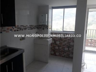 Apartamento de 3 alcobas en venta en Niquia, Bello, 70 m² · foto 15 de 17