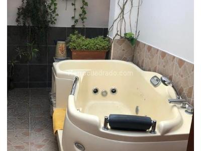 Casa de 4 alcobas en venta en Las Lomitas, Sabaneta, 30 m² · foto 2 de 11