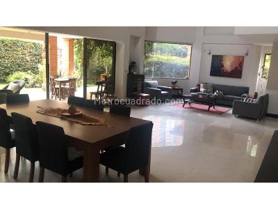 Casa de 4 alcobas en venta en Las Lomitas, Sabaneta, 30 m² · foto 3 de 11