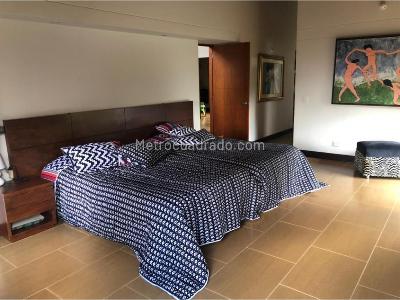 Casa de 4 alcobas en venta en Las Lomitas, Sabaneta, 30 m² · foto 5 de 11