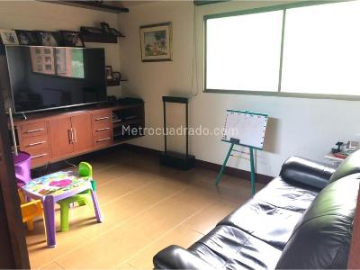 Casa de 4 alcobas en venta en Las Lomitas, Sabaneta, 30 m² · foto 7 de 11