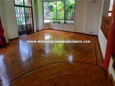 Apartamento de 3 alcobas en venta en Alejandría, Medellín, 256 m² · foto 3 de 16
