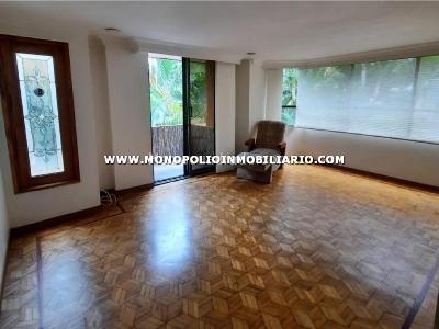 Apartamento de 3 alcobas en venta en Alejandría, Medellín, 256 m² · foto 4 de 16