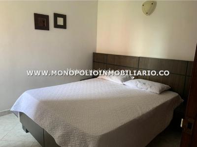 Apartamento de 3 alcobas en arriendo en Los Colores, Medellín, 60 m² · foto 6 de 12