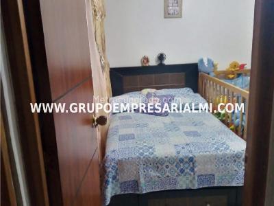 Apartamento en venta en Buenos Aires, Medellín · foto 12 de 19