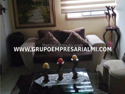 Apartamento en venta en Buenos Aires, Medellín · foto 2 de 19