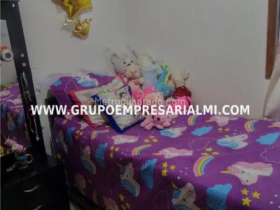 Apartamento en venta en Buenos Aires, Medellín · foto 7 de 19