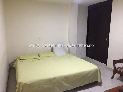 Casa de 3 alcobas en venta en Estadio, Medellín, 180 m² · foto 2 de 5